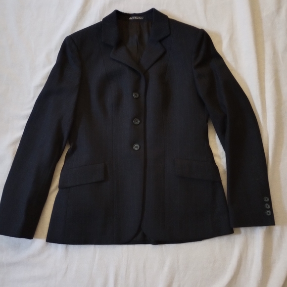 Triumph Hunt Coat 12R - Picture 4 of 10